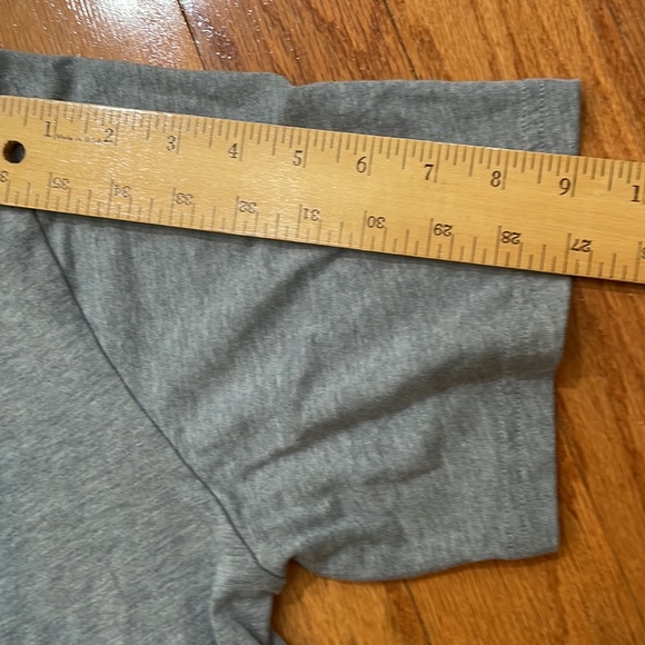 Under Armour Men’s 2XL T shirt Heatgear Gray Short Sleeve - Picture 5 of 10